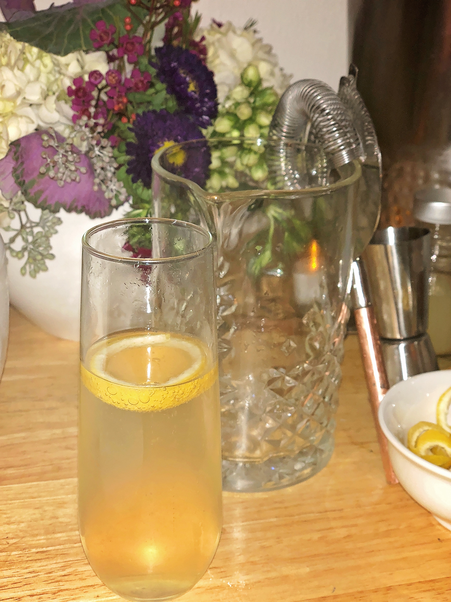 French 75 Dinner Party Cocktail | A Well Crafted Party
