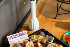 Bagel Bites make for an easy to serve brunch item. This party tip brought to you by A Well Crated Party.