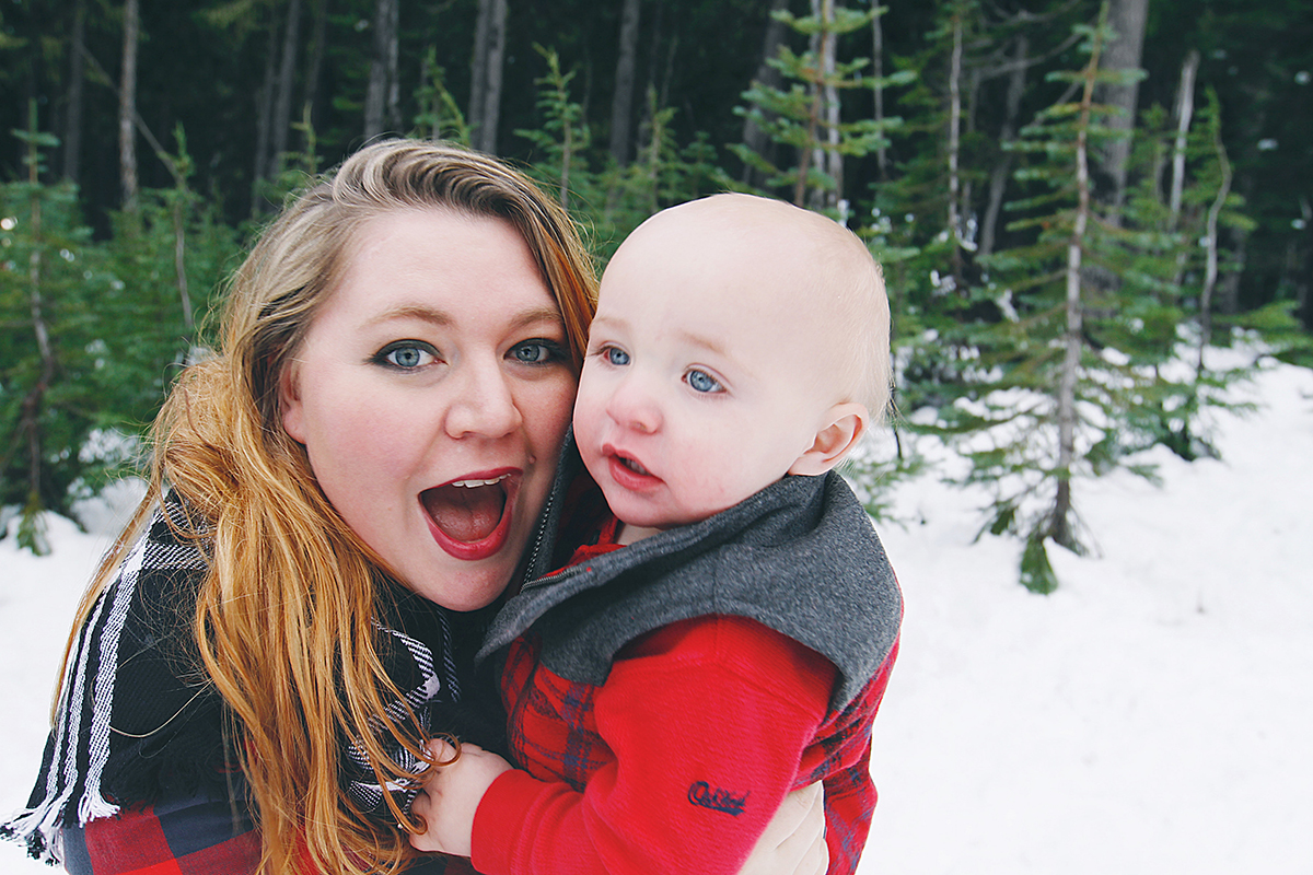 Holiday Family Photos featured on A Well Crafted Party