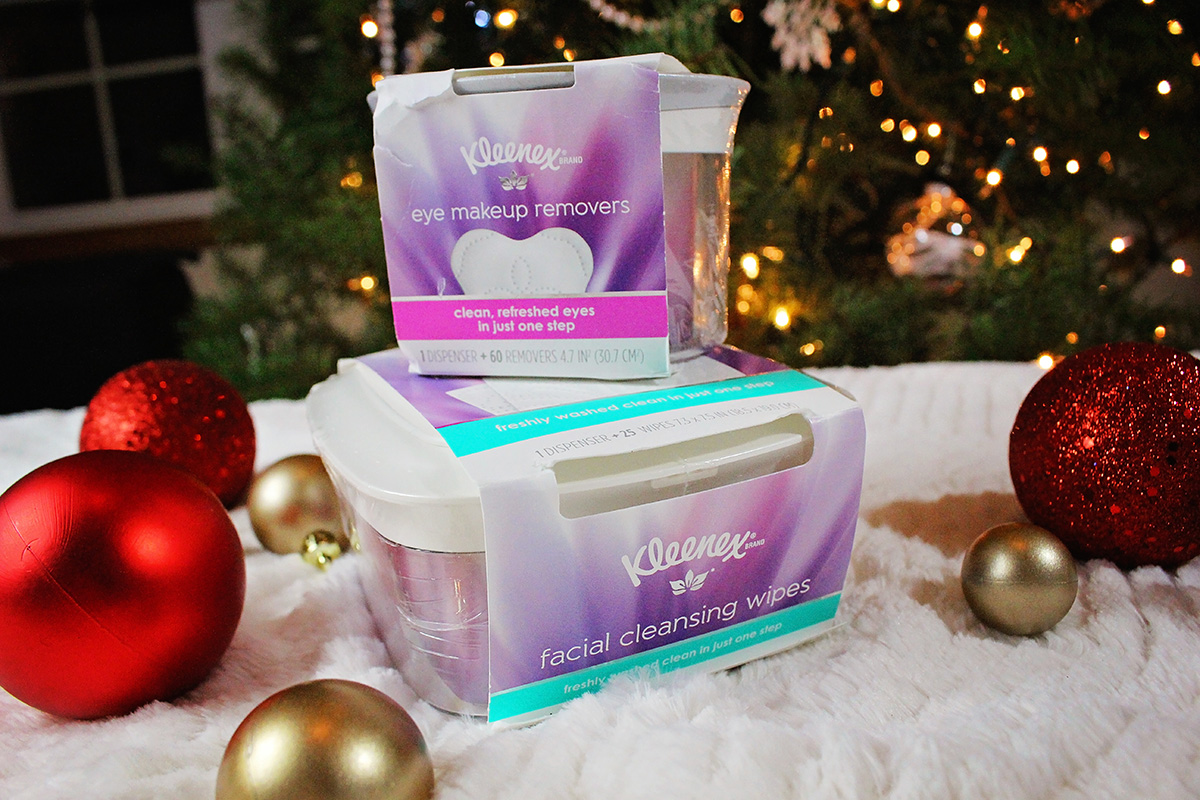 Eye Makeup Removing Wipes & Face Cleansing Wipes for Christmas? Hop on over to read why on my sponsored Holiday Gift Guide - A Well Crafted Party