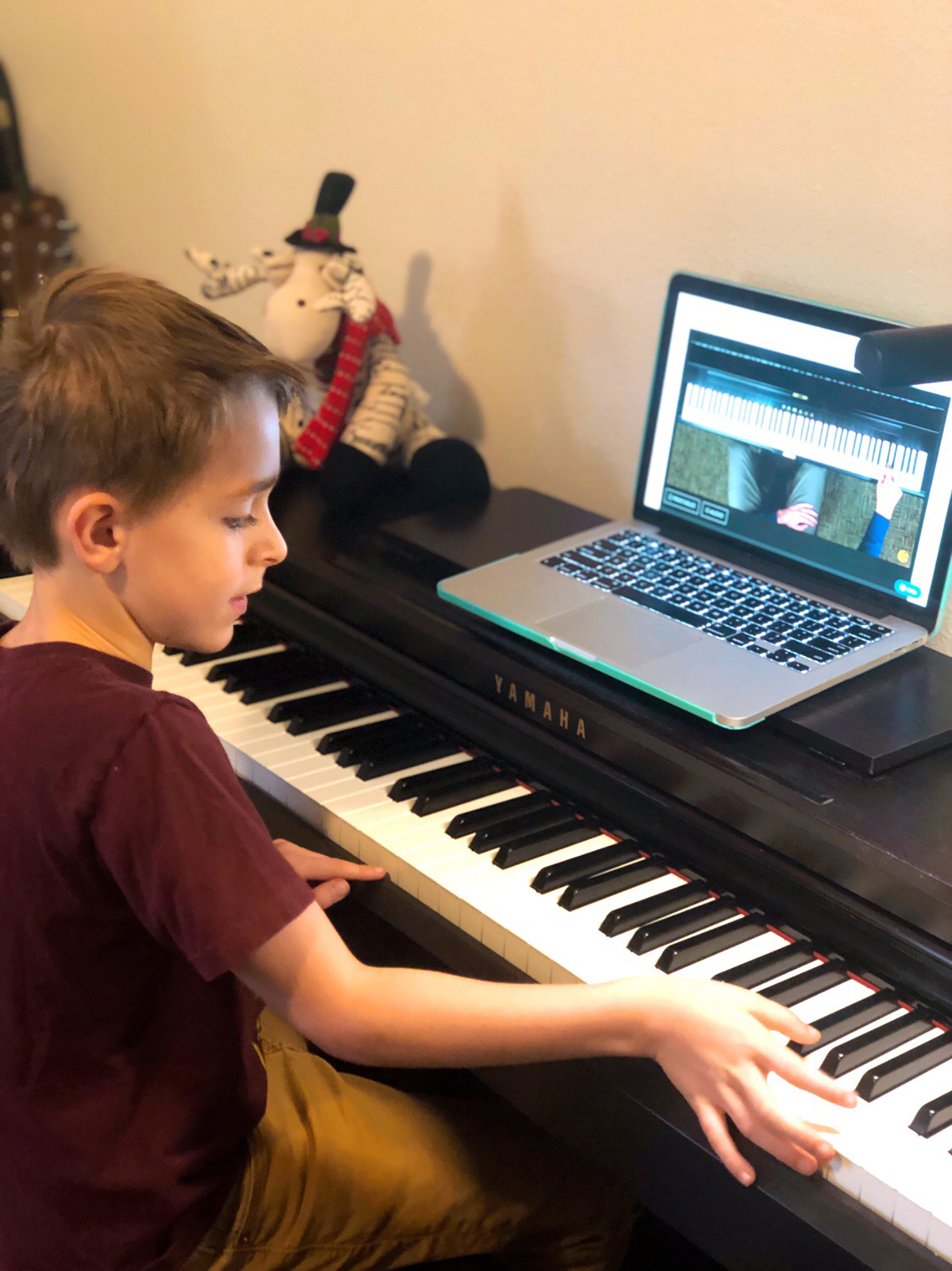 Gift of Online Piano Lessons in Partnership with Hoffman Academy | A Well Crafted Party